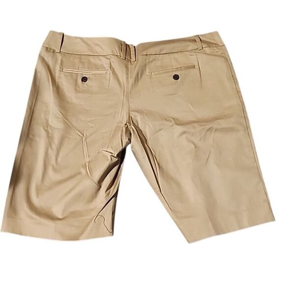 NWT Mossimo Shorts Women’s Size 14 Tan Stretch - Picture 1 of 4